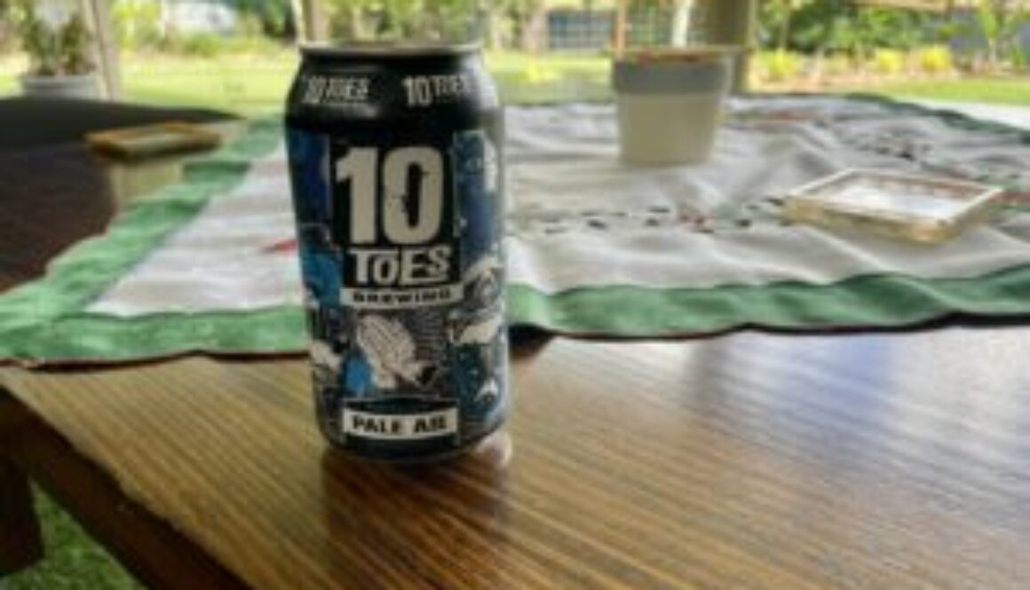 10 Toes beer can